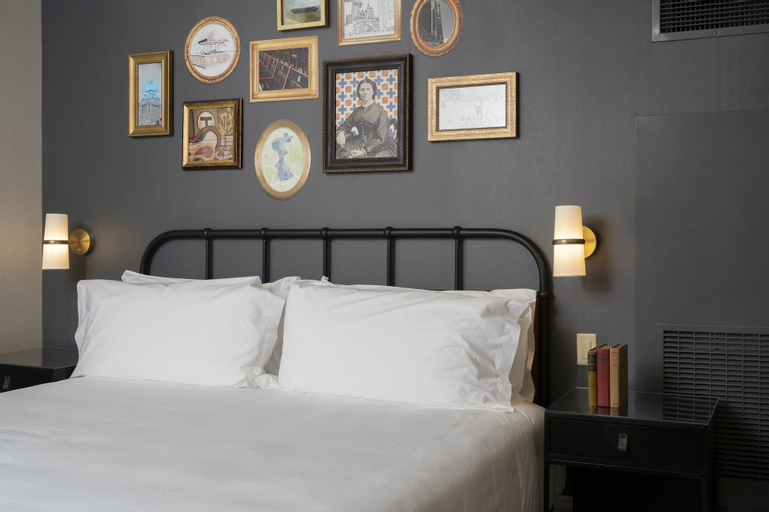 Bedroom 12