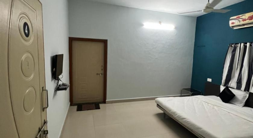 Bedroom 1, Van Vatika The Resorts, Gir Somnath