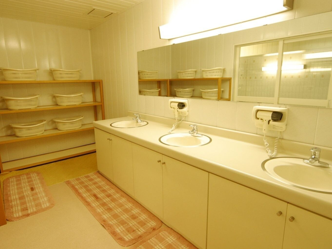 Bathroom 3, Hotel Sunny Valley, Otari