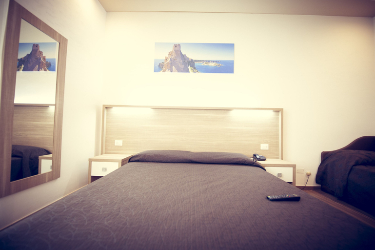 Bedroom 3, Hotel Fini, Foggia