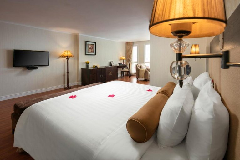 Bedroom 24