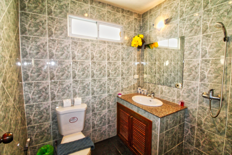 Bathroom 3, Grande Adam Pool Villa, Pattaya