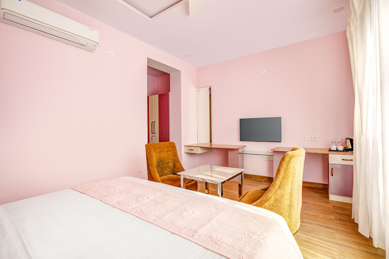 Bedroom 3, The White Moon, Jaipur