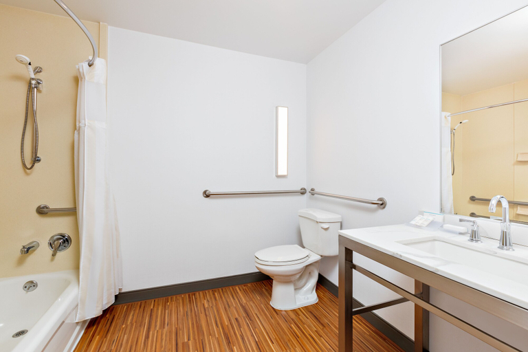 Bathroom 4, Hilton Garden Inn Folsom, Sacramento