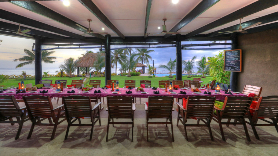 Food & Drinks 5, Paradise Taveuni, Cakaudrove