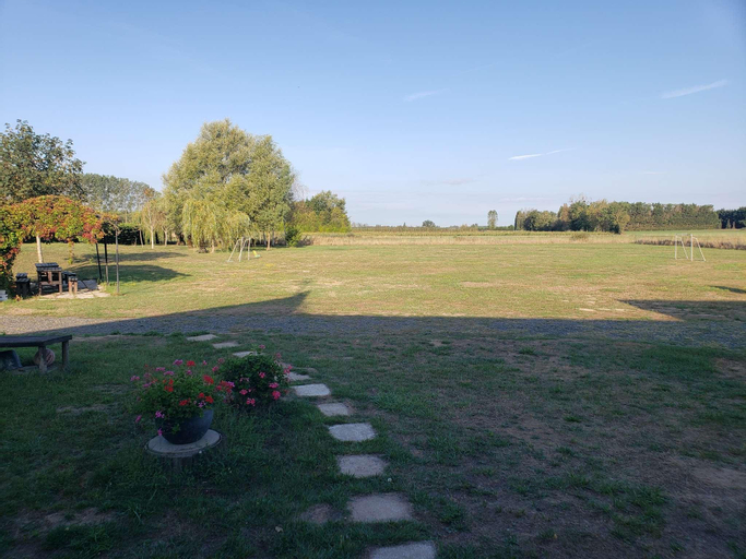 Gîtes Les Volets Rouges d'Allonnes, Maine-et-Loire