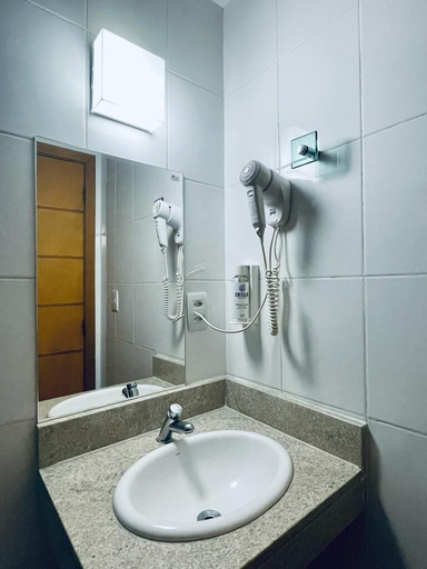 Bathroom 5, Ibiza Barra Hotel, Rio de Janeiro