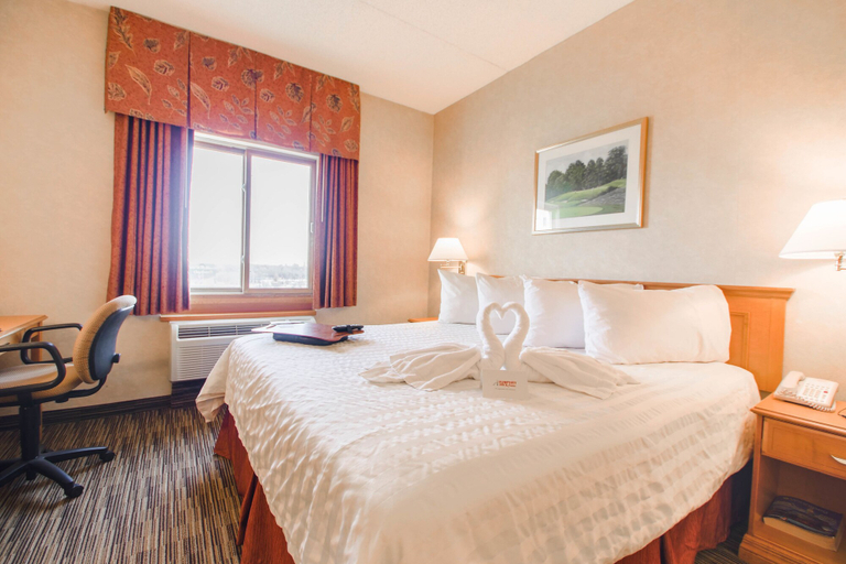 Bedroom 3, Humphry Inn & Suites Winnipeg, Division No. 11