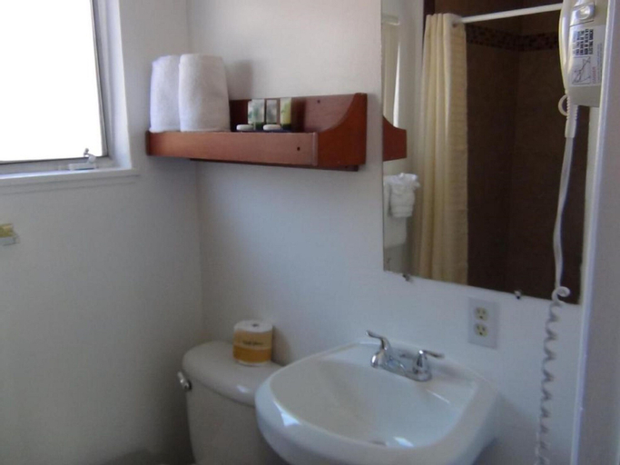 Bathroom 6