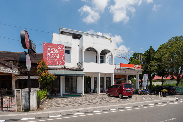 Exterior & Views 2, Urbanview Hotel Ananda Syariah by RedDoorz, Bukittinggi