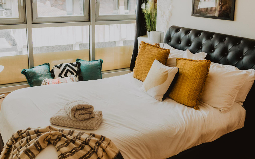 Lovely Bohemian Apartment in Heart of City Life, Glasgow