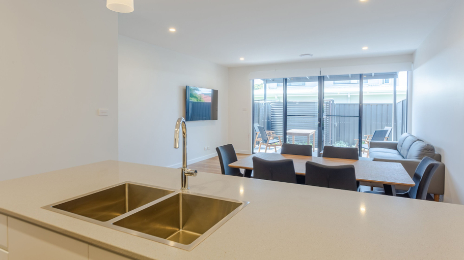 Dining Room 6