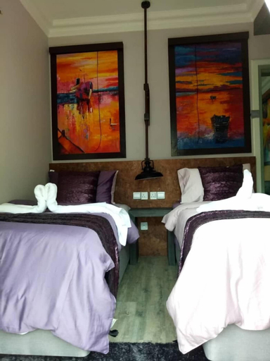 Bedroom 16