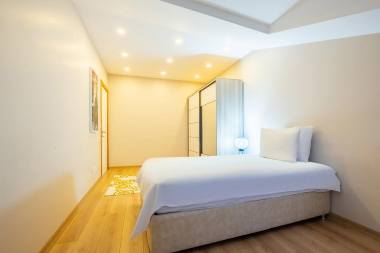 Room 5, Peaceful Duplex Flat With Adalar View in Maltepe, Maltepe