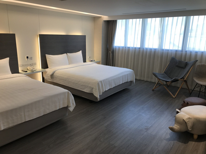 Bedroom 3, Golden Garden Hotel, Taipei City