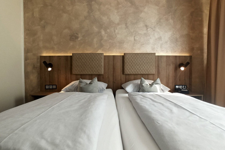 Bedroom 3, Hotel Garni Arcis, Tübingen