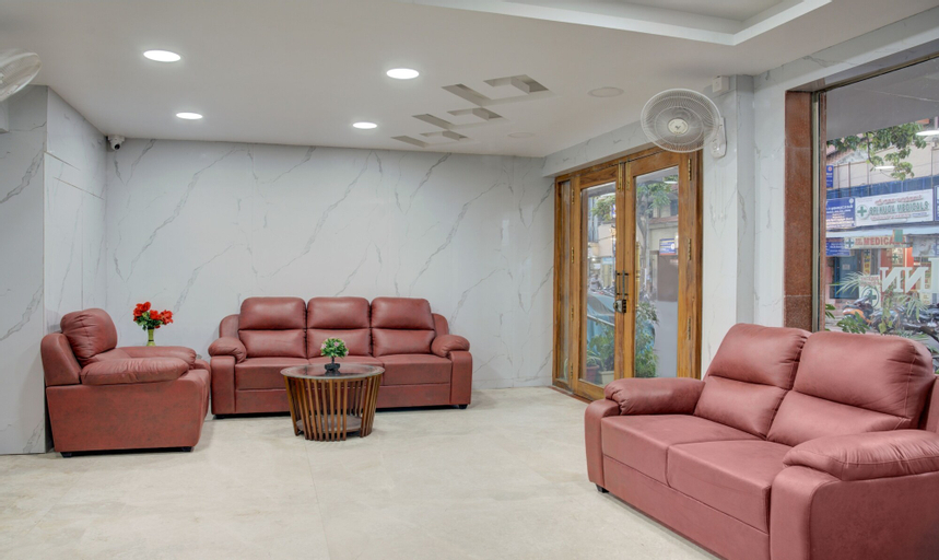 Public Area 3, Treebo Golden Inn, 700 Mtrs From Promenade Beach, Puducherry