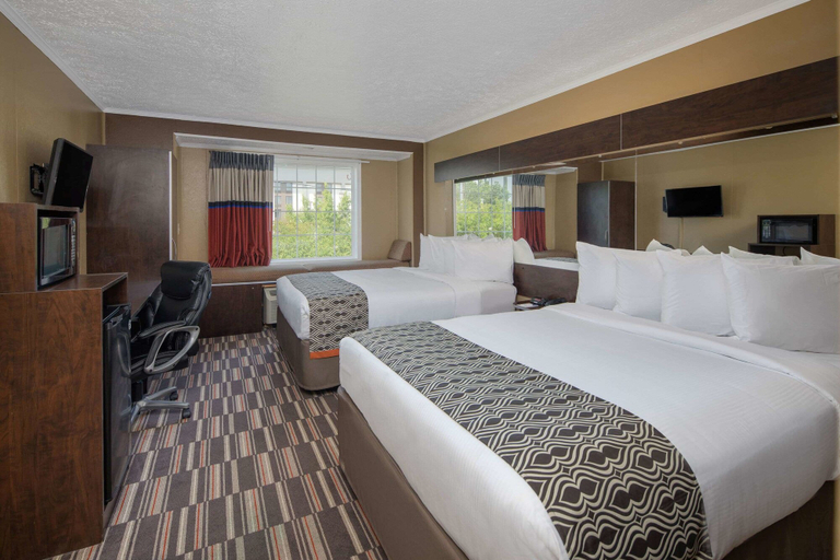Bedroom 3, Microtel Inn & Suites by Wyndham Columbia/Fort Jackson N, Richland
