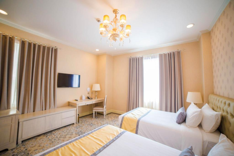 Bedroom 12