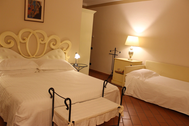 Bedroom 4, Il Colombaio Winery and Rooms, Siena