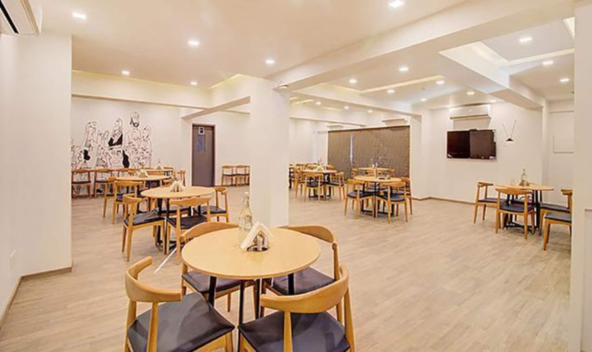 Food & Drinks 3, Fabhotel Ashray Residency, Thane