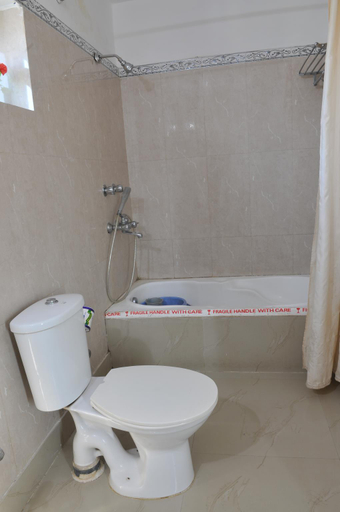 Bathroom, Hotel Kanako International, Gaya