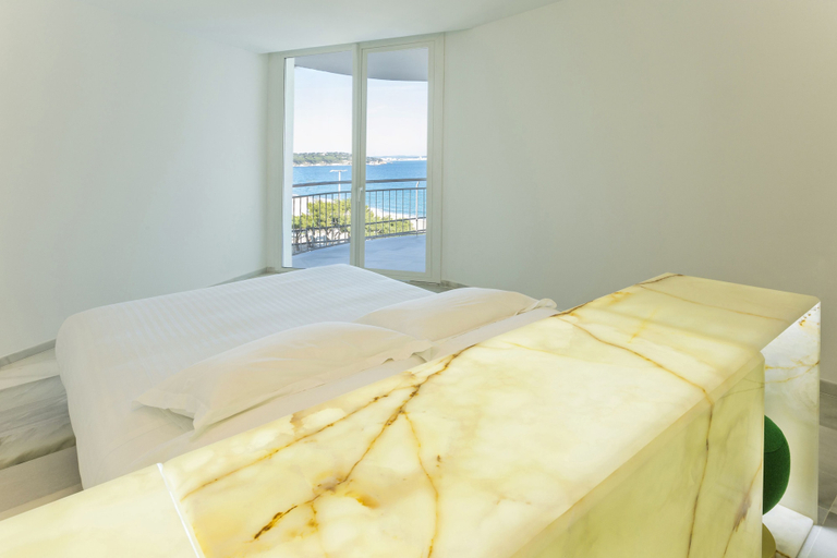 Bedroom 3, Hotel Aromar, Girona