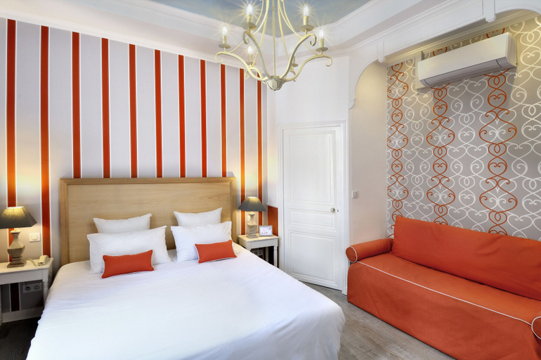 Bedroom 3, The Originals Boutique, Hôtel Le Londres, Saumur, Maine-et-Loire