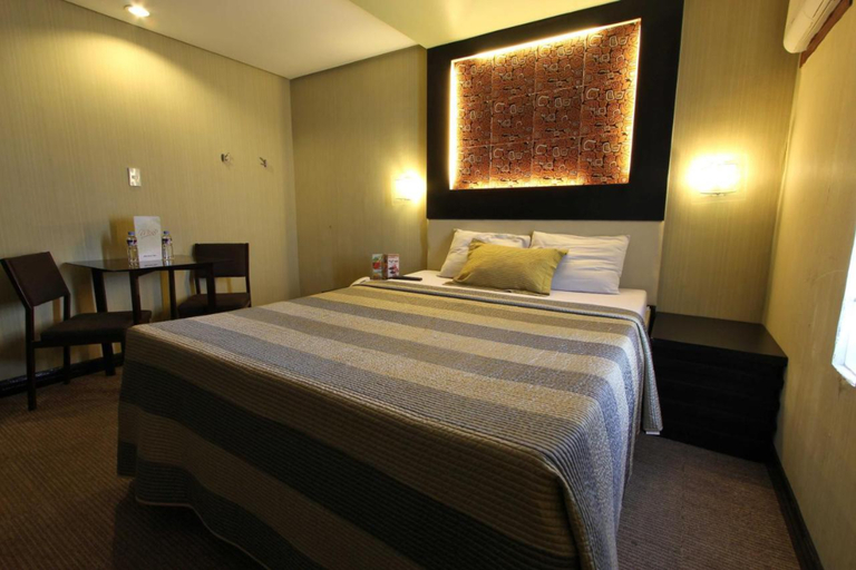 Bedroom 2, Eurotel North Edsa, Quezon City