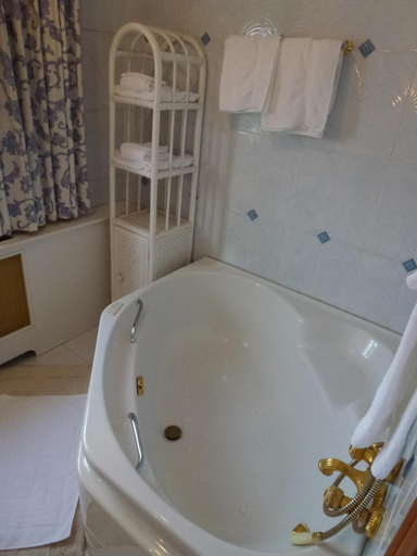 Bathroom 3, Kasteel van Nieuwland, Vlaams Brabant