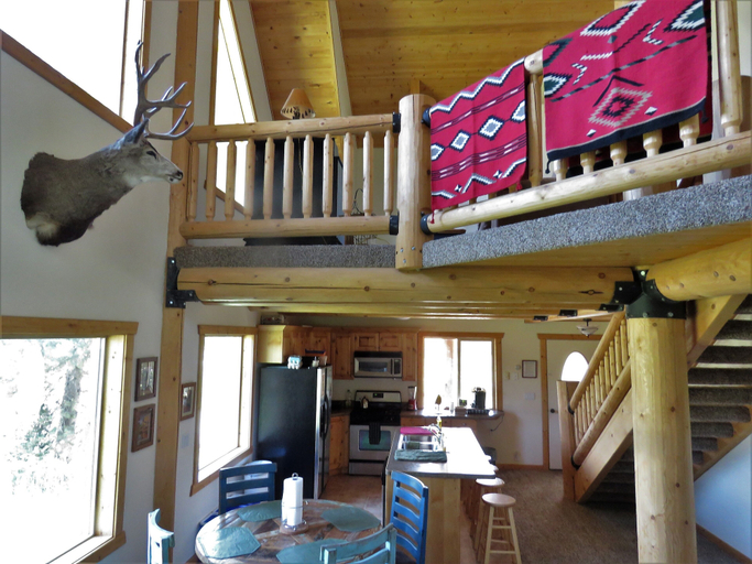 Others 4, The Hideaway Hostel near Yellowstone, Fremont