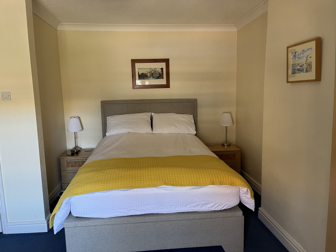 Bedroom 3, Seafront Sheringham 1 bed Apt Sleeps 4 - 1xdog, Norfolk