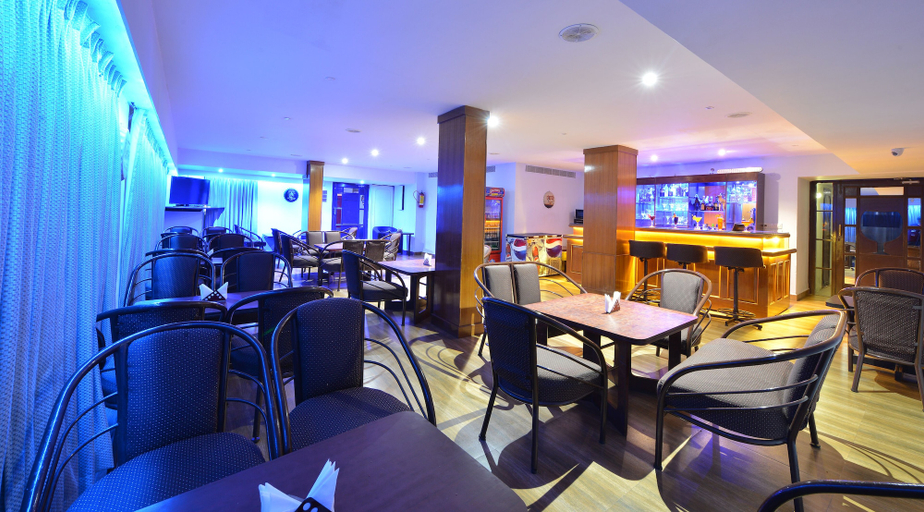 Food & Drinks 5, SRM Hotel Maraimalai Nagar, Kancheepuram