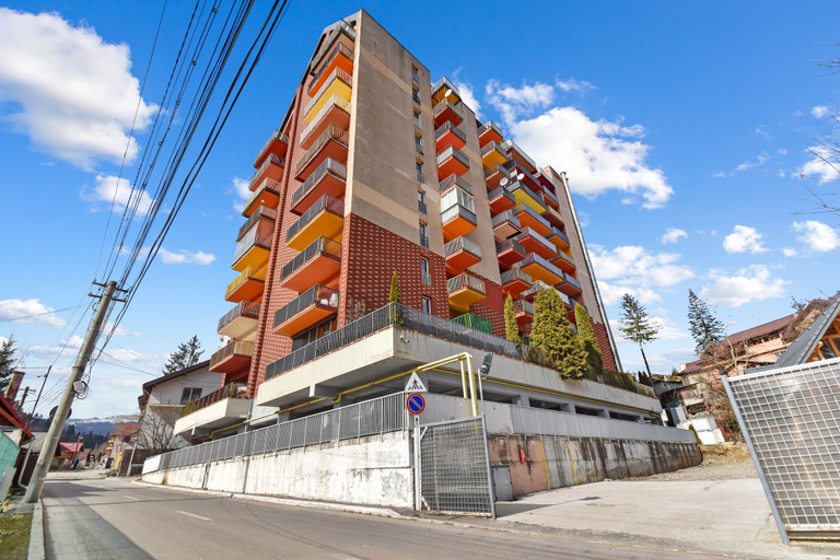 Exterior & Views 2, Asteri Garden & Terrace Apartment, Sinaia