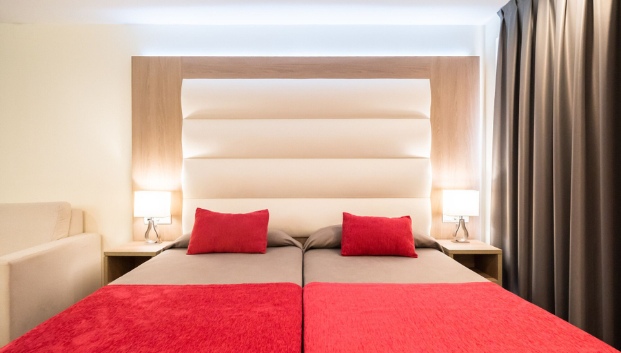Bedroom 4, Albir Garden Resort, Alicante