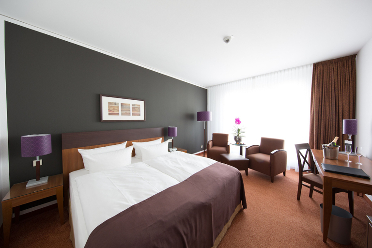 Bedroom 3, Dorint Hotel am Dom Erfurt, Erfurt