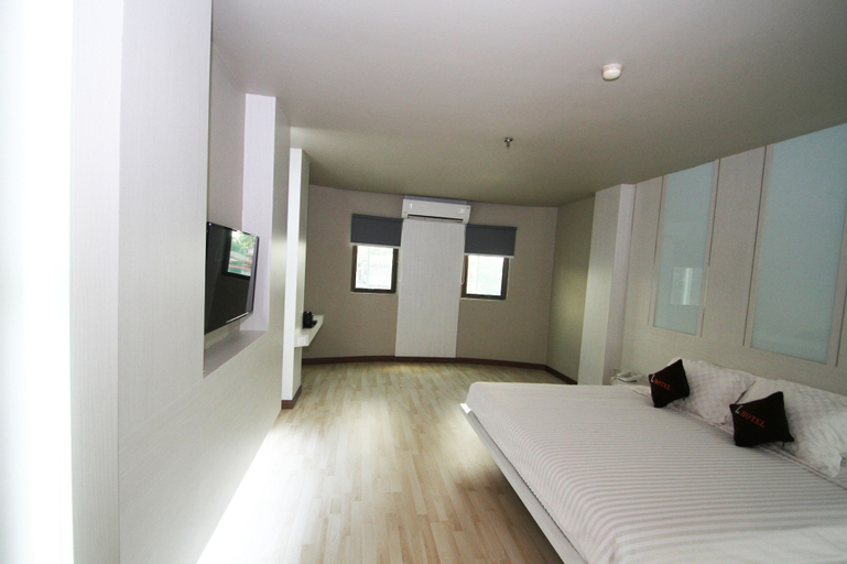 Bedroom 9