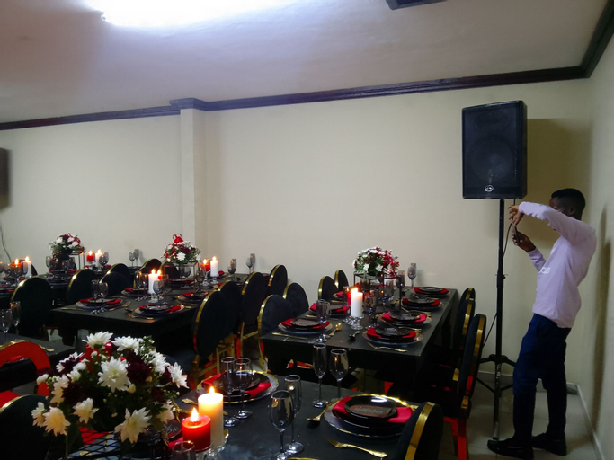 Others 5, Emampingeni Lodge, Alfred Nzo