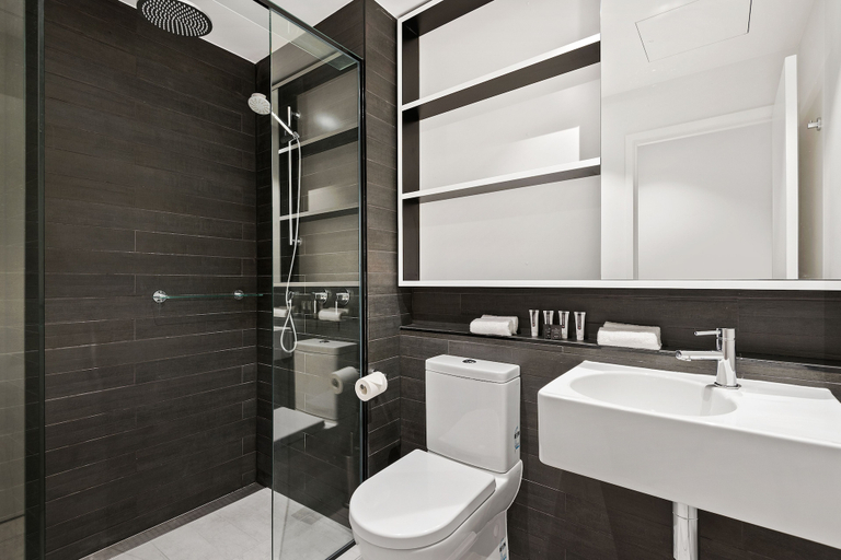 Bathroom 3, District Fitzroy, Melbourne