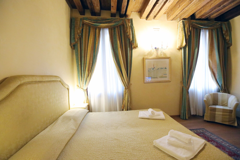 Bedroom 5, Alla Vigna - Room Only, Venezia