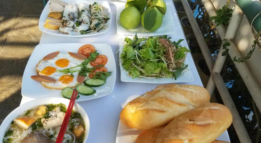 Food & Drinks