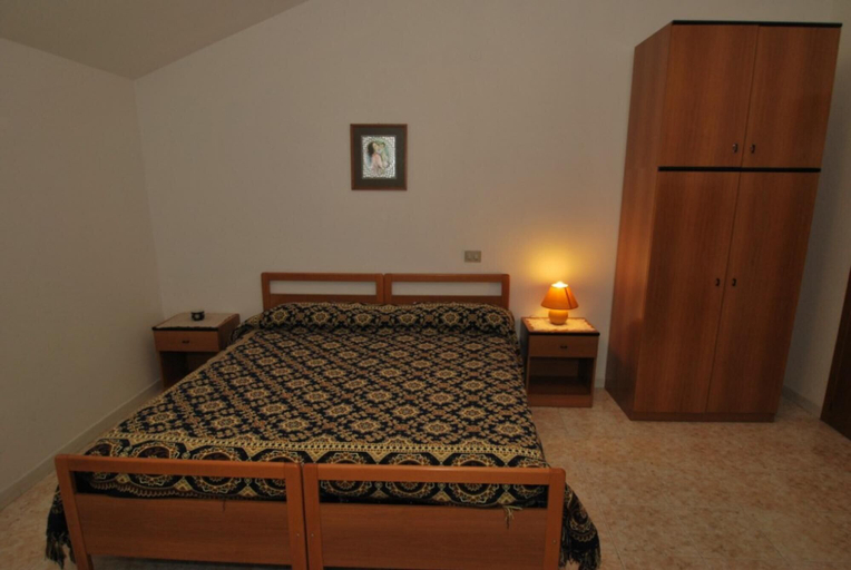 Bedroom 3, Dante Pino in Tocco da Casauria, Pescara