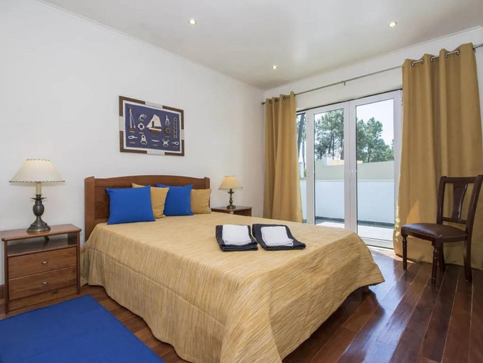 Bedroom 3, Villa Fati in Pen Nsula de Tr ia, Grândola