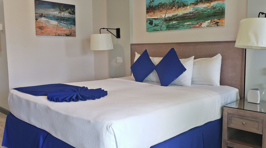 Bedroom 3, Coconut Court Beach
