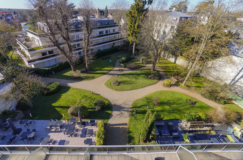 Exterior & Views 2, Best Western Plus Hotel Du Parc Chantilly, Oise