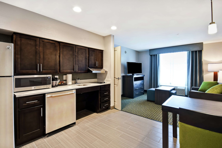 Dining Room 11