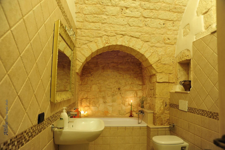 Bathroom 3, Casale Citrignano, Brindisi