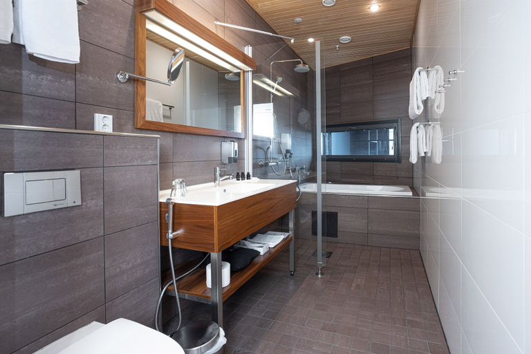 Bathroom 4, Hotel Levi Panorama, Lapland