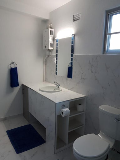 Bathroom 3, Serenity Nhabanga, Bilene