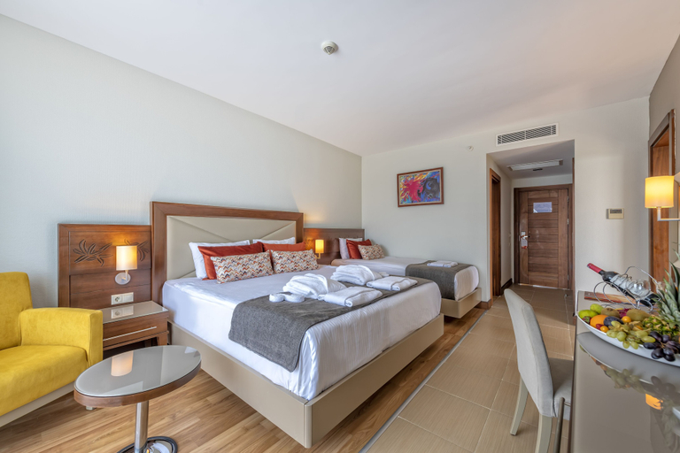 Bedroom 3, Leodikya Kirman Premium - Ultra All Inclusive, Manavgat